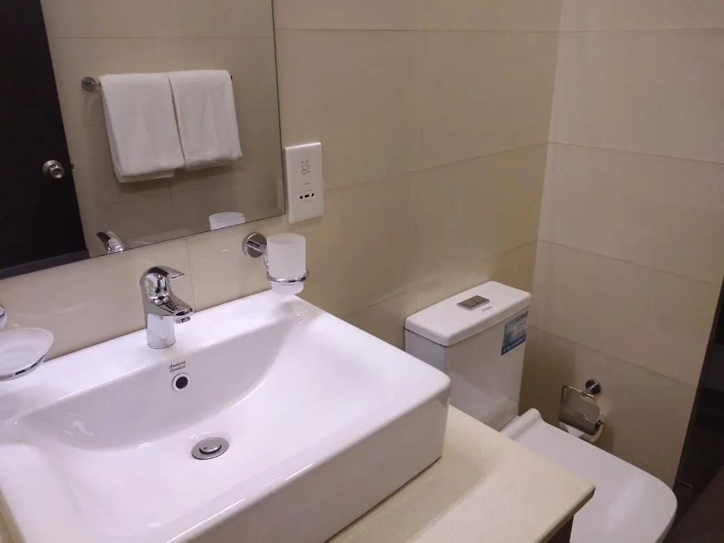 Negombo Ocean Breeze - Beach Haven Apartments By Serendib Vacations 0*,
