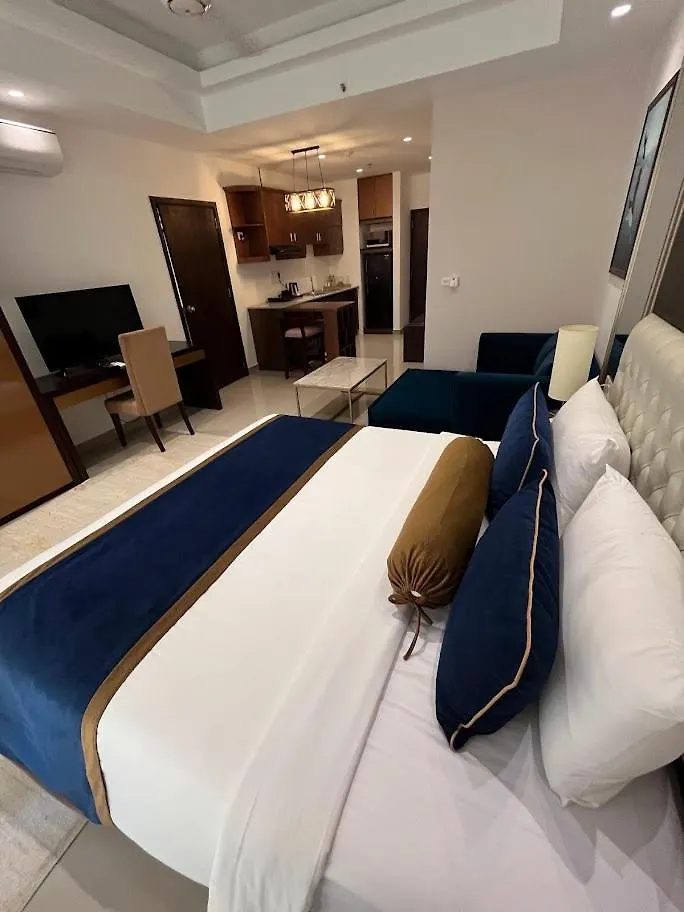 Negombo Ocean Breeze - Beach Haven Apartments By Serendib Vacations Sri Lanka