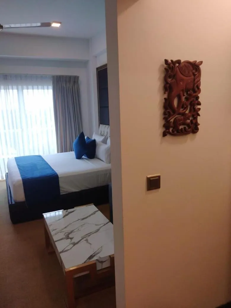 Negombo Ocean Breeze - Beach Haven Apartments By Serendib Vacations Sri Lanka
