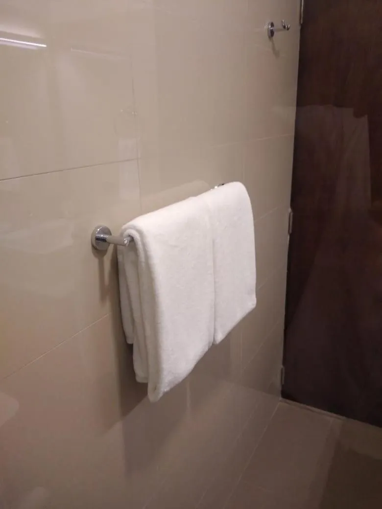 Negombo Ocean Breeze - Beach Haven Apartments By Serendib Vacations