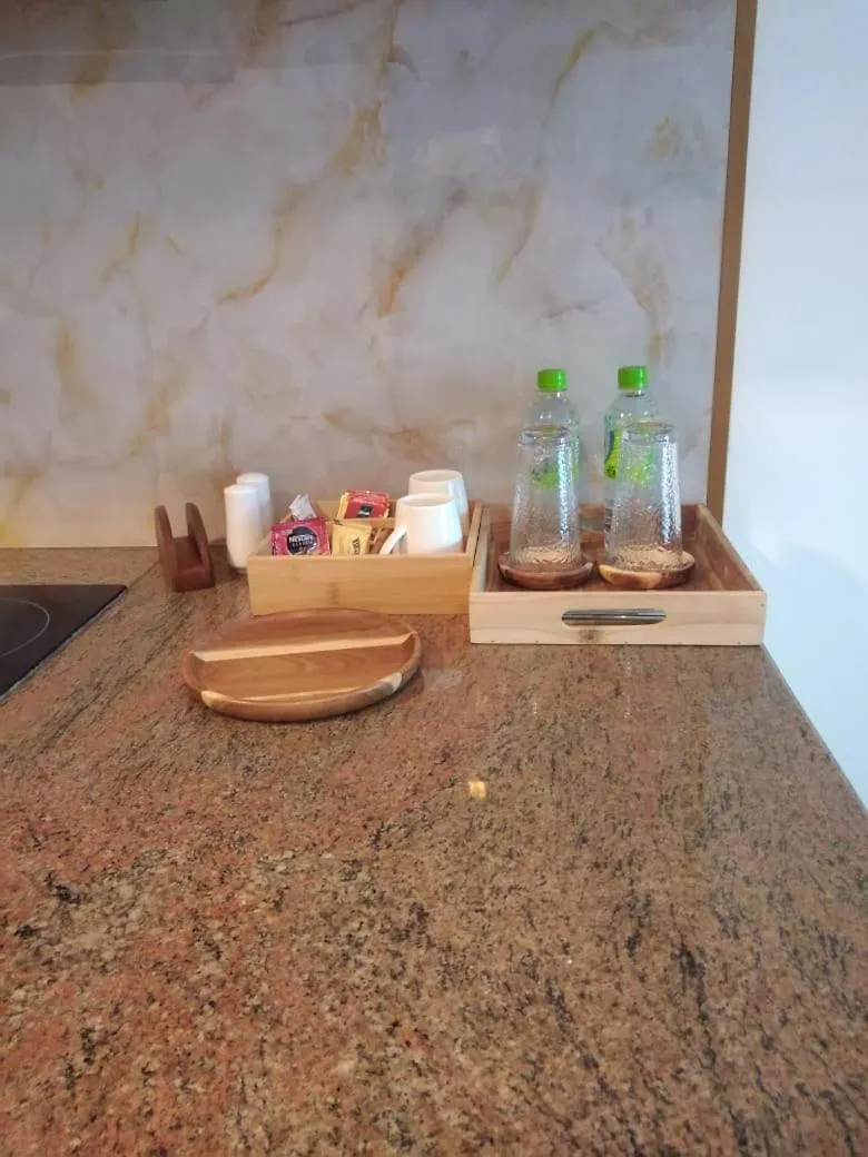 Negombo Ocean Breeze - Beach Haven Apartments By Serendib Vacations 0*,