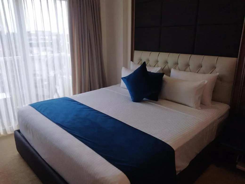 Negombo Ocean Breeze - Beach Haven Apartments By Serendib Vacations Sri Lanka