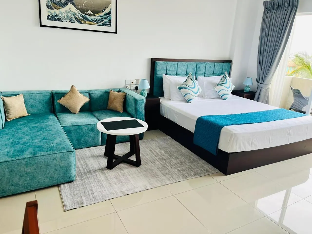 Negombo Ocean Breeze - Beach Haven Apartments By Serendib Vacations